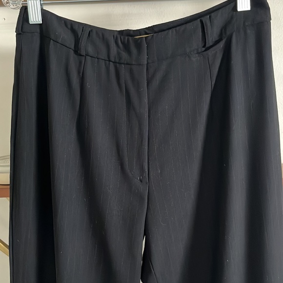 Donna Karan High Rise Slim Wide Leg Wool Blend Black Pinstriped Trousers 4 - Picture 2 of 10